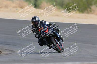 media/Oct-03-2022-Moto Forza (Mon) [[5f077a3730]]/Intermediate Group/Session 2 (Turn 10)/